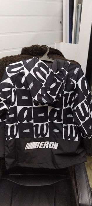 Куртка на мальчика,ветровка.