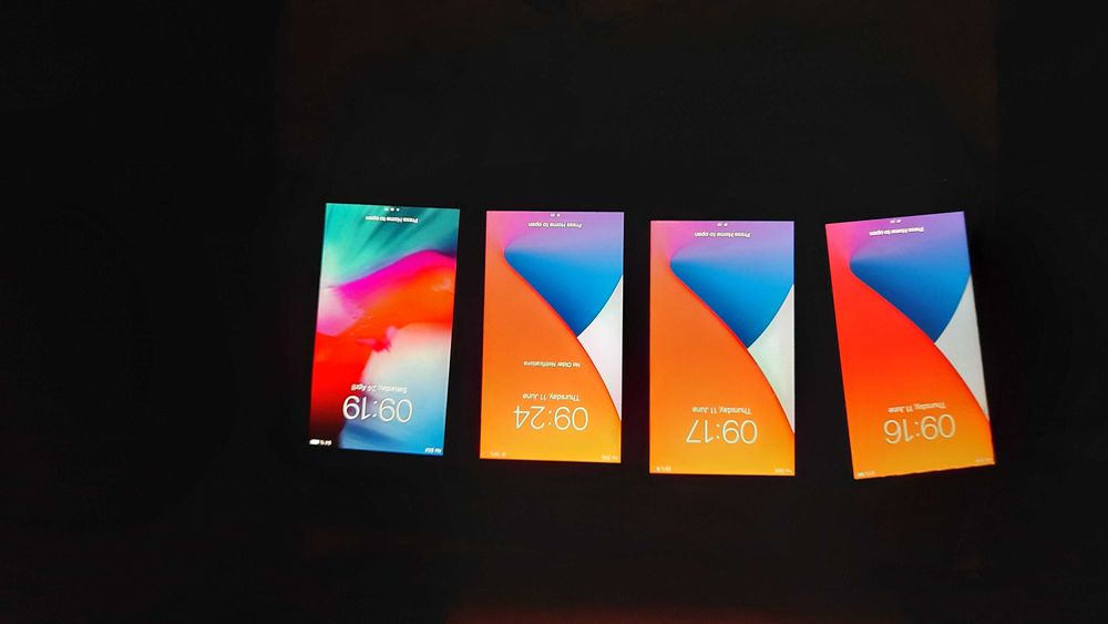 iPhone-uri 7+ de vanzare, functionale.