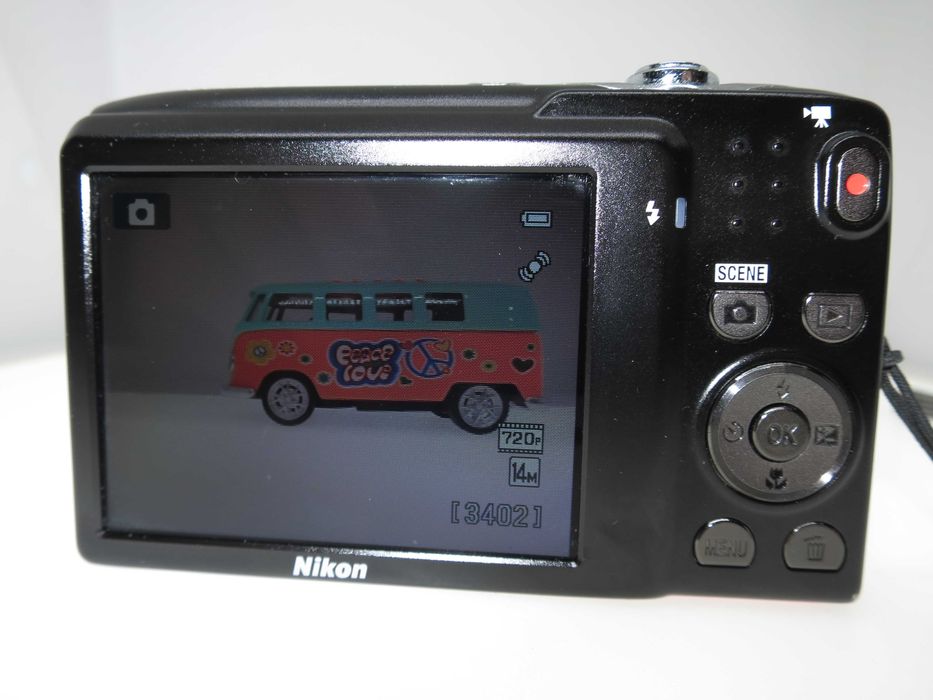Nikon Coolpix S3100 ултра компактен цифров фотоапарат дигитална камера