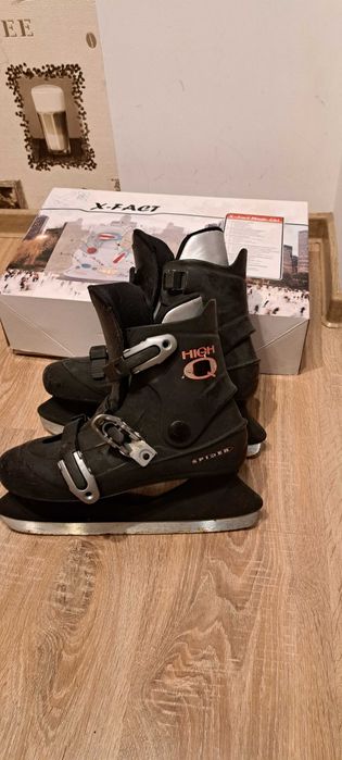 Vand patine dama marime 35-39 folosite o singura data