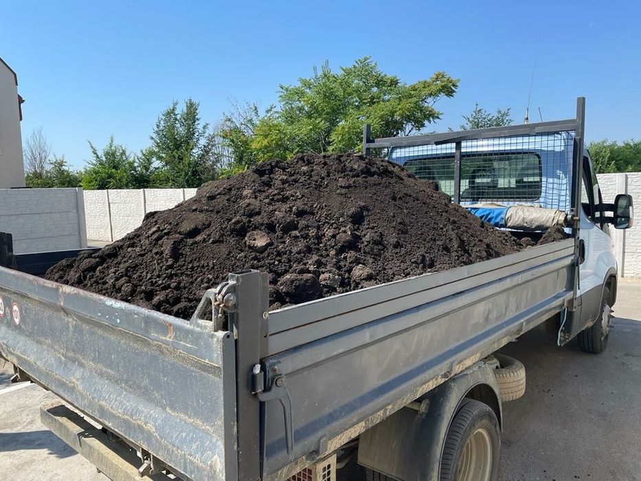 Vand Pamant NEGRU vegetal