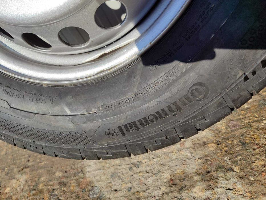 Гуми 205/75 R16C Continental нови с джанти