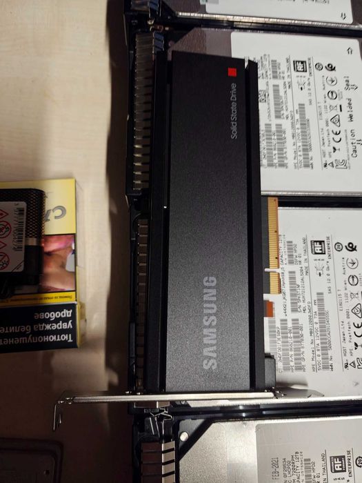 Samsung PM1735 3.2TB NVMe SSD PCIe 4.0 – сървърен клас, 100% живот