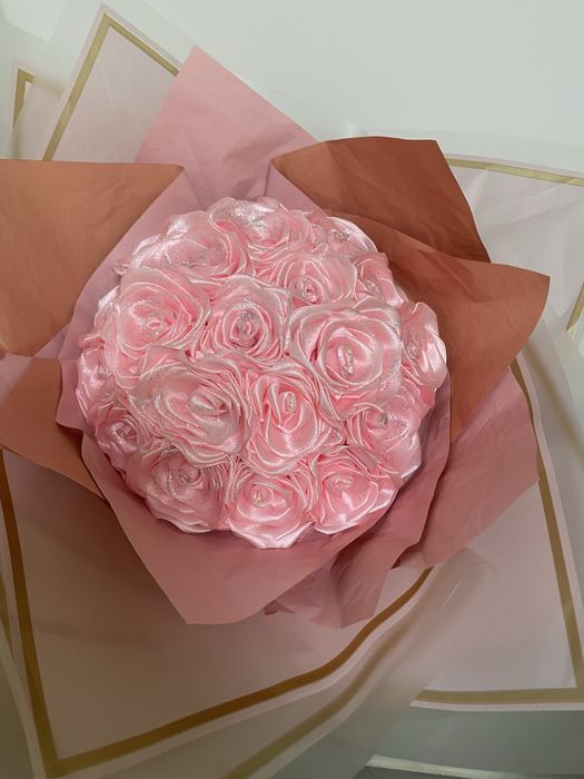 Buchet flori satin-roz cu sclipici