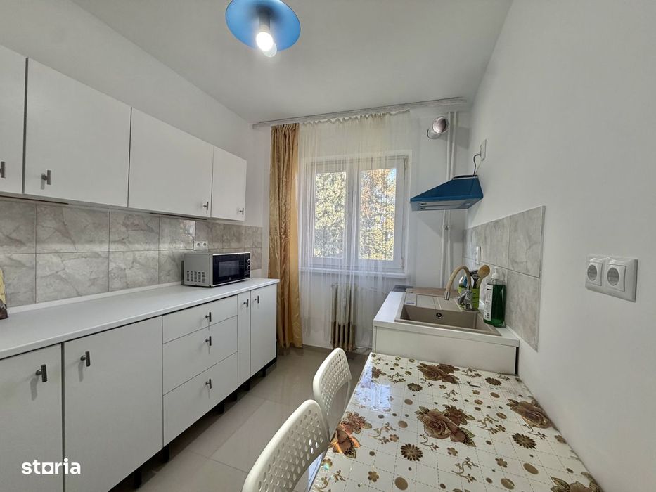 Apartament 3 camere, 2 bai, mobilat/utilat, etaj 3, zona Sagului