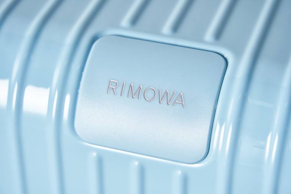 Rimowa куфари различни цветове и размери