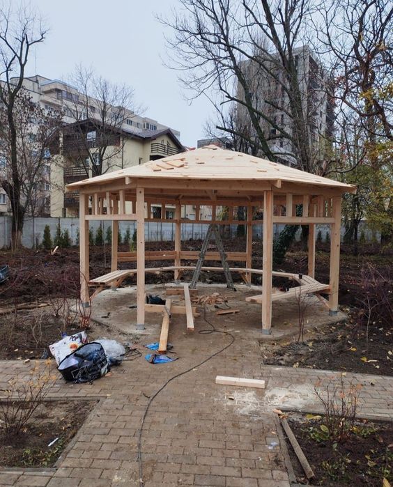 Vând foișoare de gradina