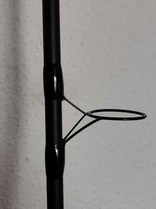 AVID CARP REVOLVE 3.90  3.5 lbs   2 segmente.