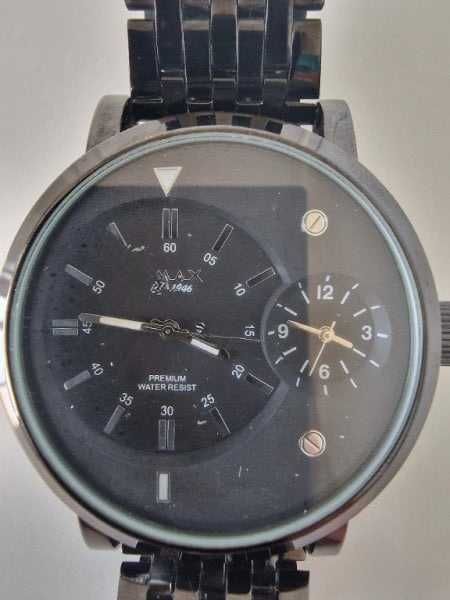 Часовник QMAX Since 1946