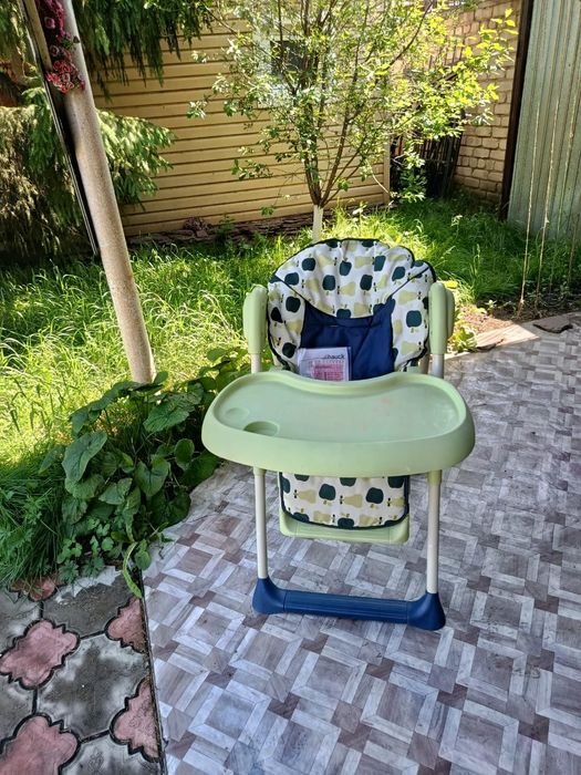 Продам столик детский