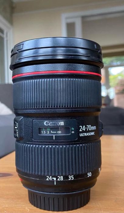 Obiectiv Canon 24-70 mm  MACRO 0,38m/1,3ft