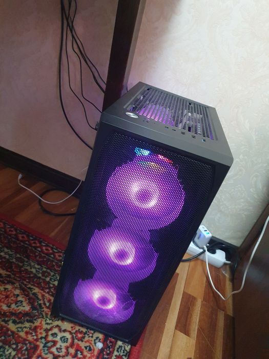 Кейс  для компьютера.