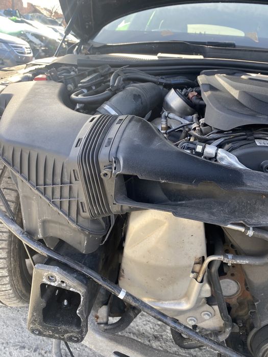 Carcasă filtru  aer Audi A6 C7 2.0 tdi 190 cp