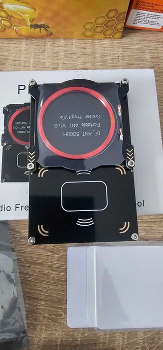 Vand copiator/programator RFID, Proxmark3 512M + Taguri Cadou – Pentru RFID, Interfoane, NFC