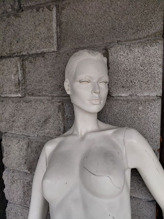 Манекен женский б/у