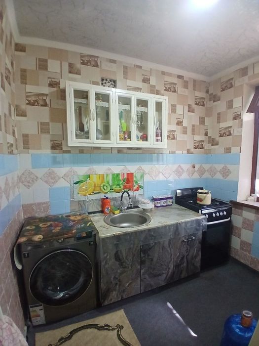 3 xonali kv sotiladi uy uzimizniki shaxar hokimligi oldidan