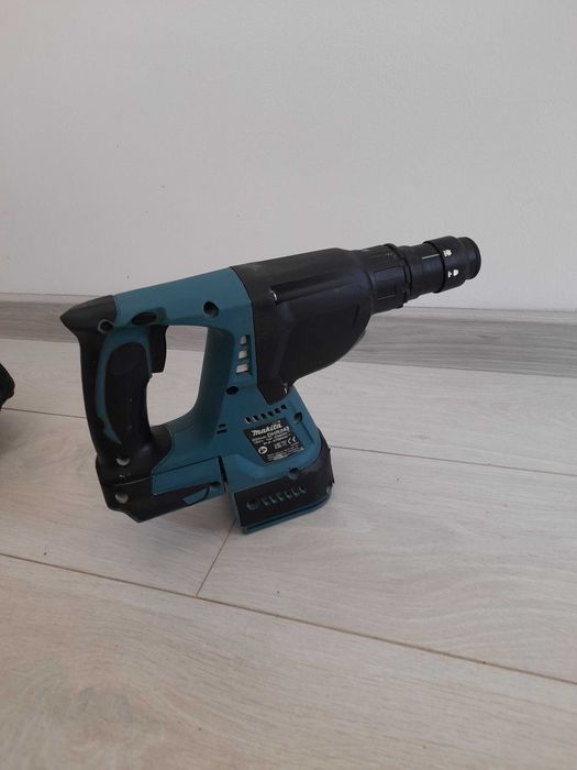 MAKITA DHR 243 перфоратор