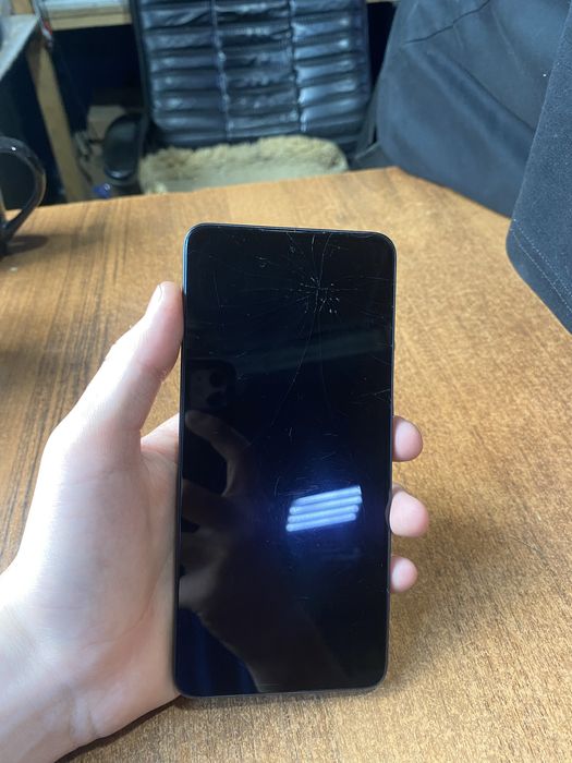 Xiaomi late 12 торг или обмен