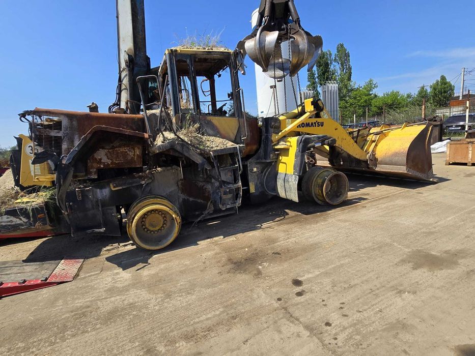 Piese Komatsu 380-6 cabina