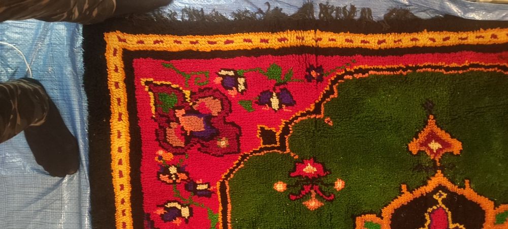 Китеници/tufted rug