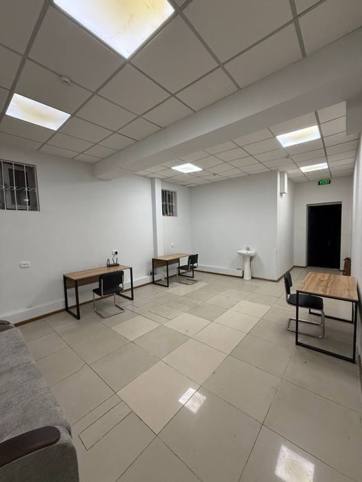 Аренда под офис 35м2 1 этаж С МЕБЕЛЬЮ 3 минут от метро Шахристан! 350$