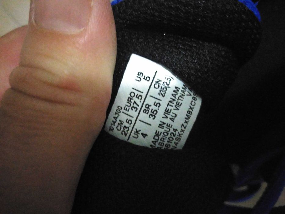 детски маратонки асикс нови