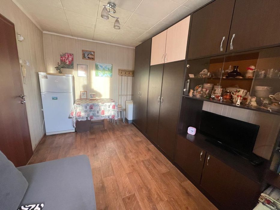 Продам комнату в общежитии.