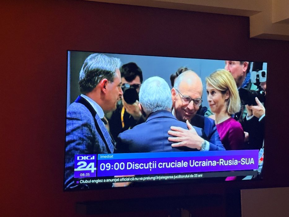 Tv OLED SAMSUNG 77S90F 195CM banding fin(vezi descrierea)