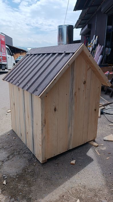 Будка для собак есть в наличии