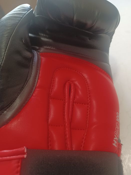 Боксови ръкавици adidas hybrid 100  10oz