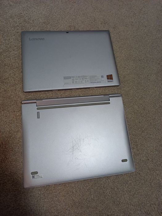 Laptop tableta cu windows 10,