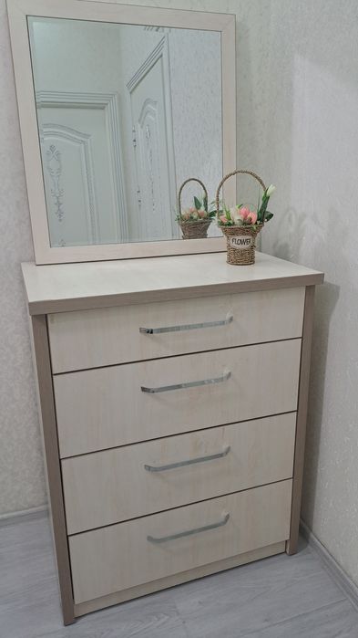 Камод мебель сотилади