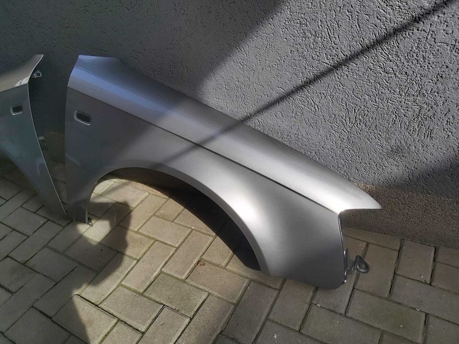 Aripa Fata Dreapta&Stanga Audi A4 B7 An 2004-2007 Vopsita Gri