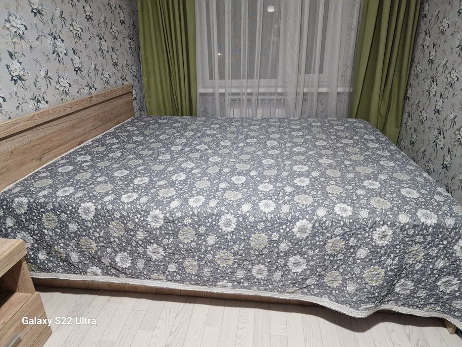 Продам спальный гарнитур