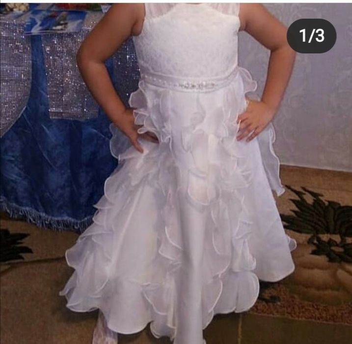 Свадебные платья и аксессуары