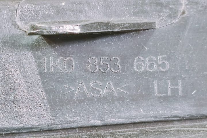 Grila bara  stanga 1K0853665 Volkswagen VW Golf a 5-a generatie