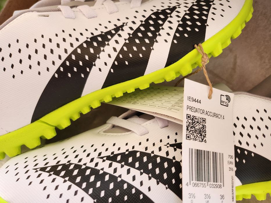 Нови адидас Adidas стоножки за футбол 36 номер