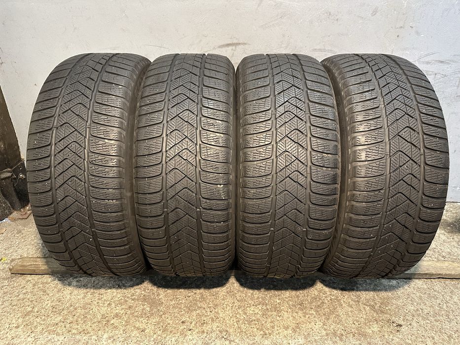 Гуми 245/45/18 PIRELLI Sottozero Winter RUN FLAT