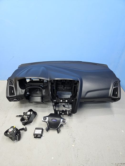 Plansa de Bord Ford Focus Mk3 (2010-2018)