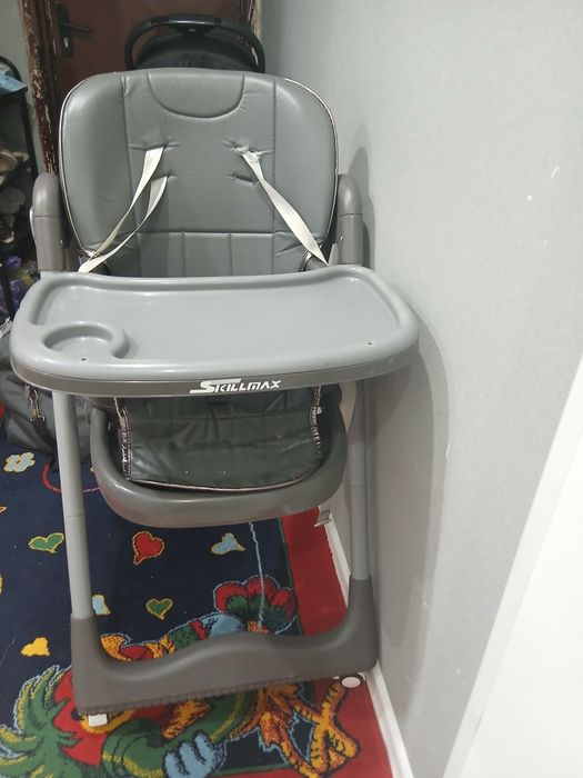 Детский стол для кормления