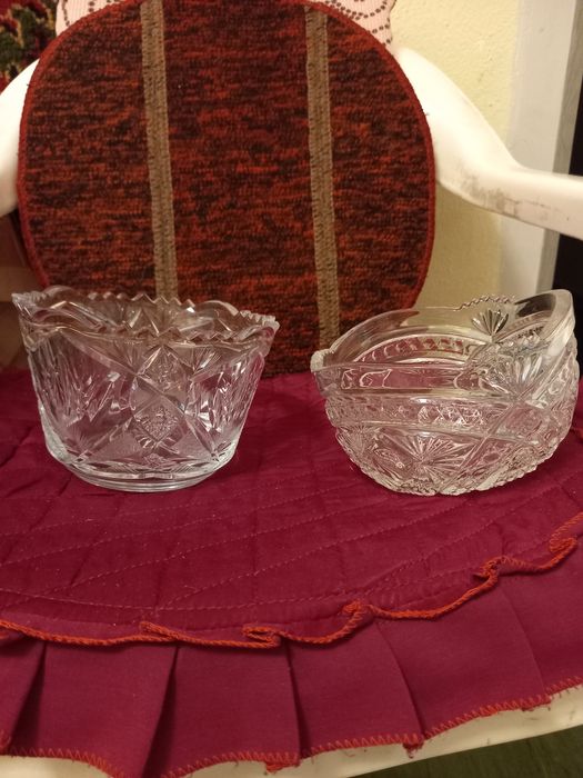 Салатницы, солонки хрустальные и крышки