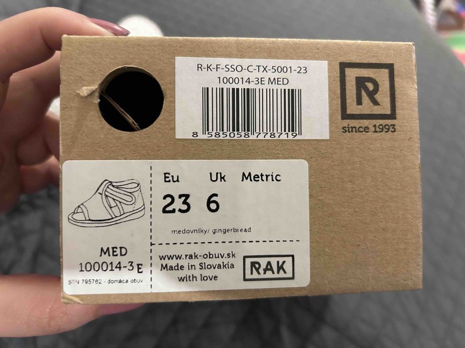 Нови детски пантофи     RAK