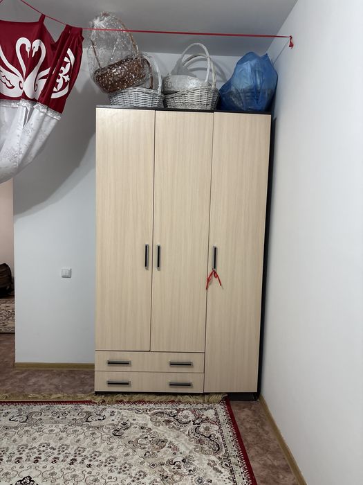 Продается шкаф для одежды