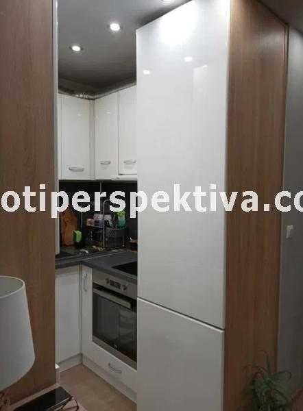 Продава се Тристаен апартамент в Пловдив, Кючук Париж - 78 кв.м за 1731 €/кв.м - Снимка #4