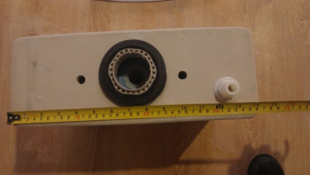 Продам бочек от унитаза "cersanit"