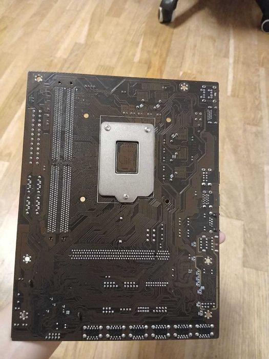 Материнская плата BTC B250C