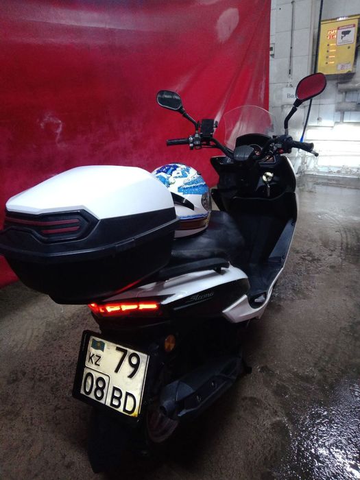 Мопед Макси 180 куб на учете