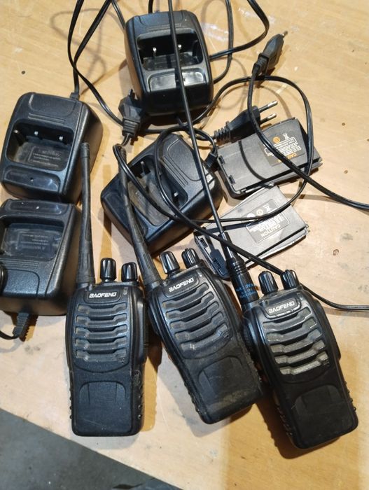 Продам рации 3 штуки бу