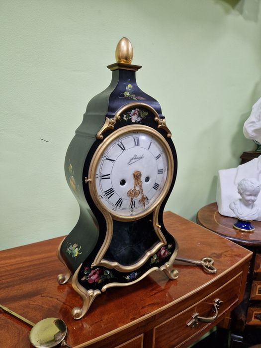 Прекрасен антикварен настолен каминен часовник Schmid