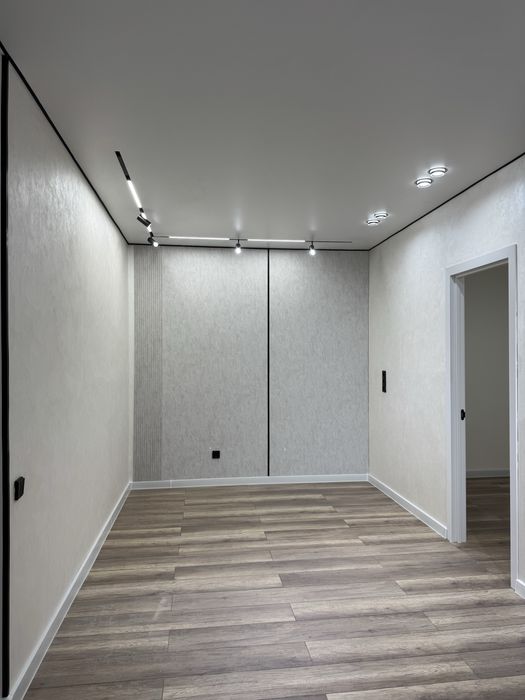 Натяжные потолки с современным дизайном